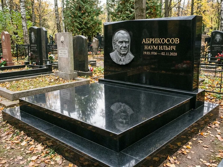 Памятник с барельефом — выполненная работа 37 в Сочи