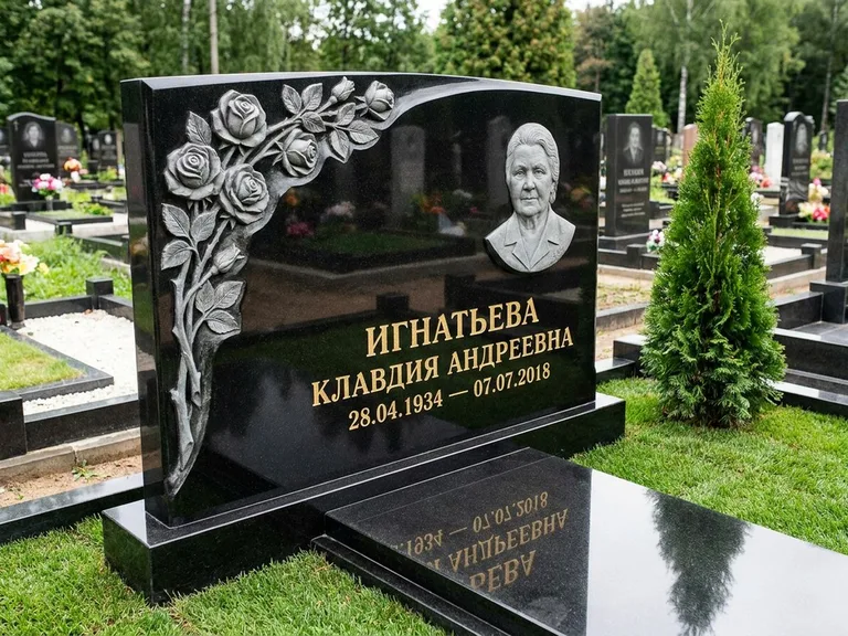 Памятник с барельефом — выполненная работа 45 в Сочи