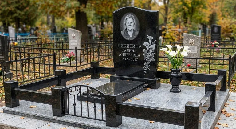 Памятник с гравировкой калл — выполненная работа «Никитина» в Сочи