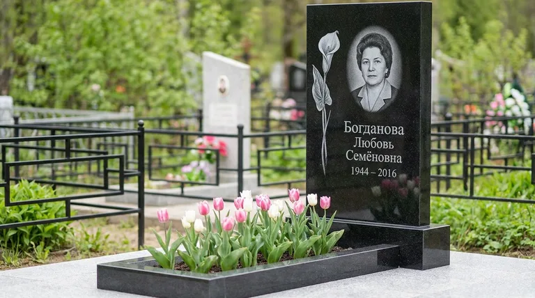 Памятник с гравировкой калл — выполненная работа «Богданова» в Сочи