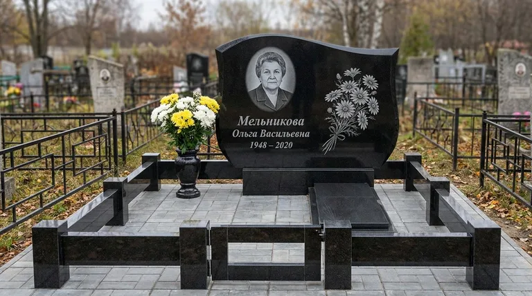 Памятник с гравировкой ромашек — выполненная работа «Мельникова» в Сочи