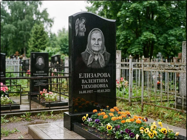 Памятник с гравировкой ангела — гравировка ангела с голубем по диагонали стелы, работа «Пантелеева» в Сочи