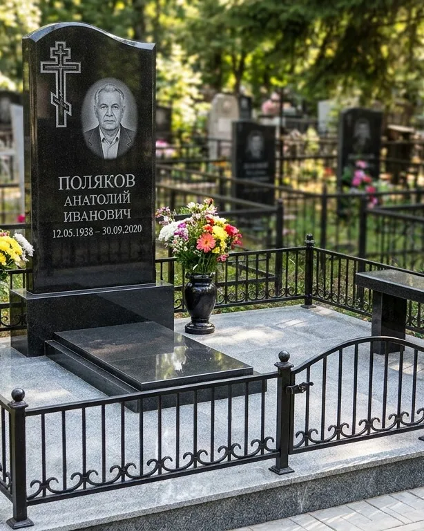 Памятник под ключ с восьмиконечным крестом в Сочи