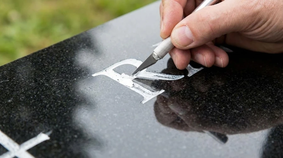 korrekciya-kraski-nozhom