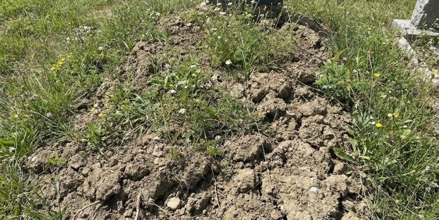 usadka-grunta-posle-pohoron